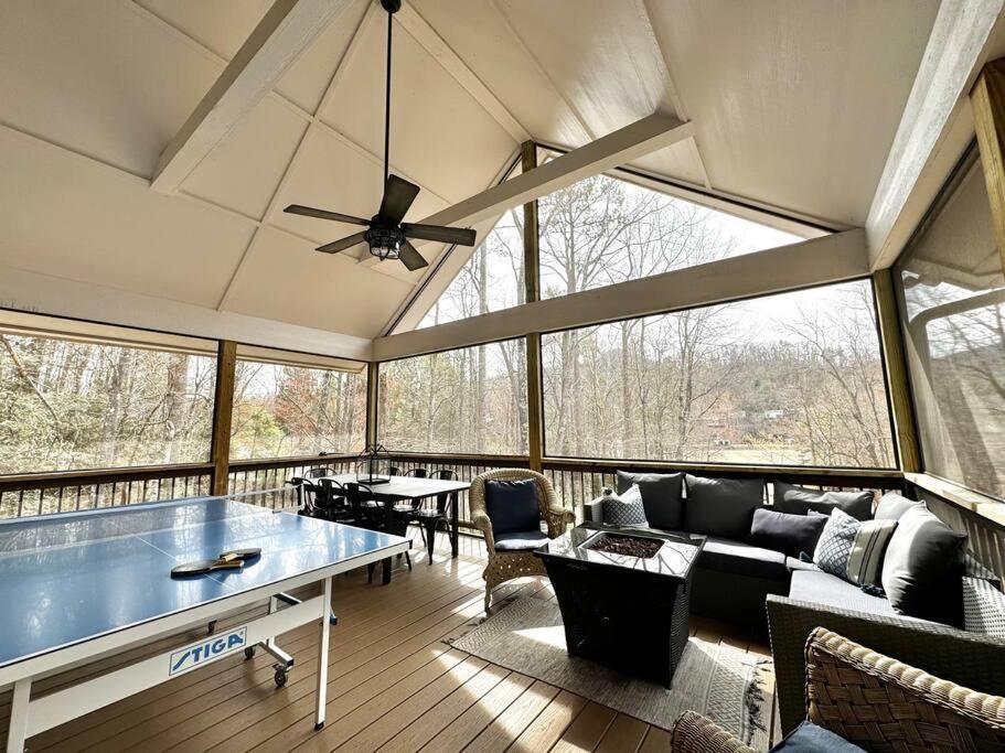 The Cove Retreat- Hot Tub/Screened Porch/Game Room Lake Lure Ngoại thất bức ảnh