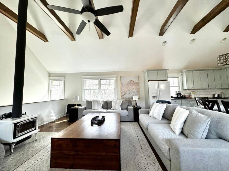 The Cove Retreat- Hot Tub/Screened Porch/Game Room Lake Lure Ngoại thất bức ảnh